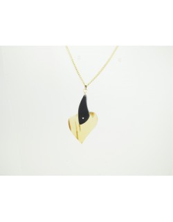 Pendentif Ecaille de Tortue avec nacre 