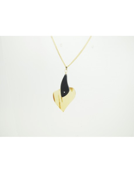 Pendentif Ecaille de Tortue avec nacre 